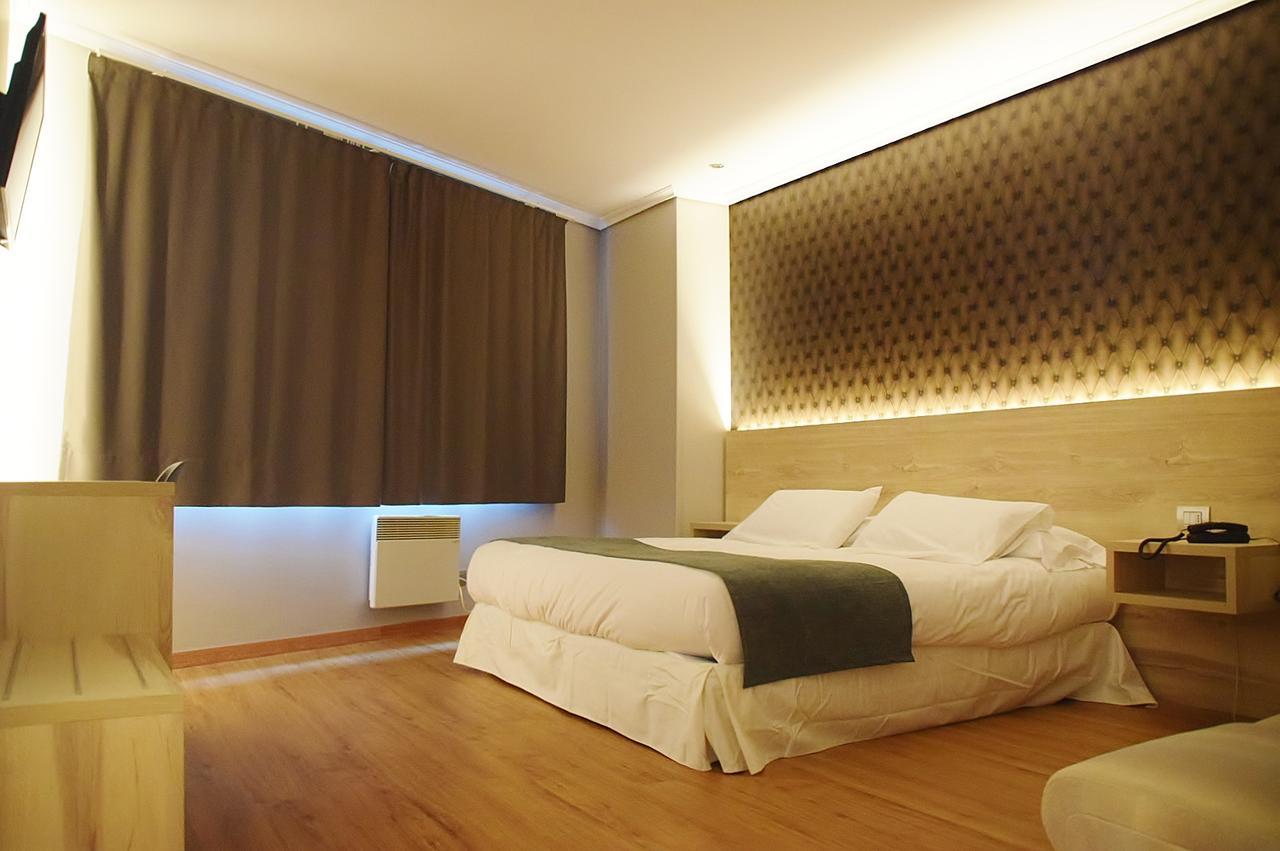 Hospedium Hotel La Marina Costa Da Morte 쎄 외부 사진