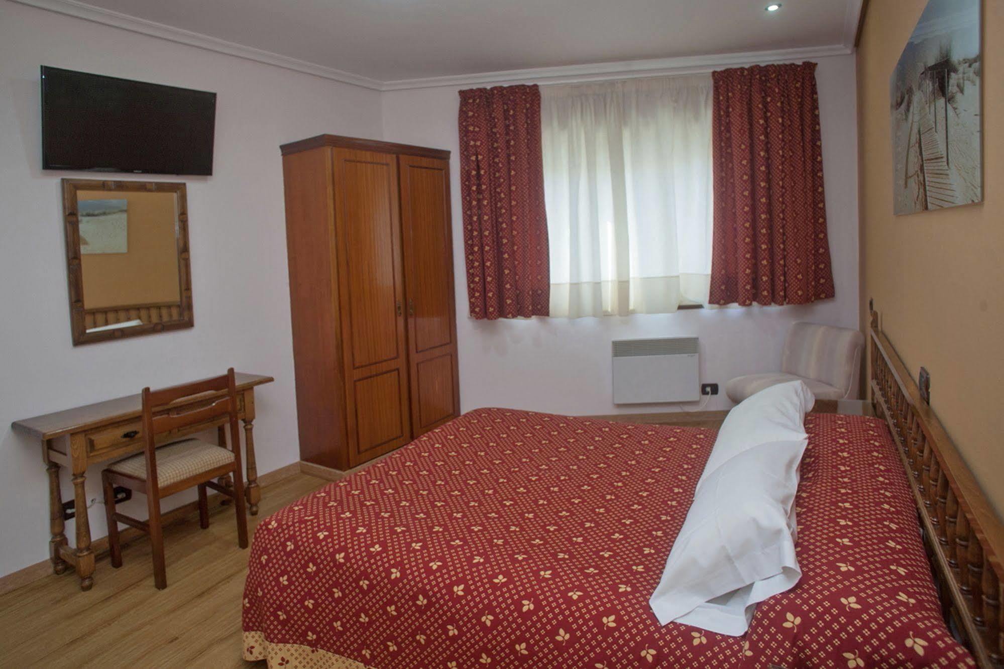 Hospedium Hotel La Marina Costa Da Morte 쎄 외부 사진