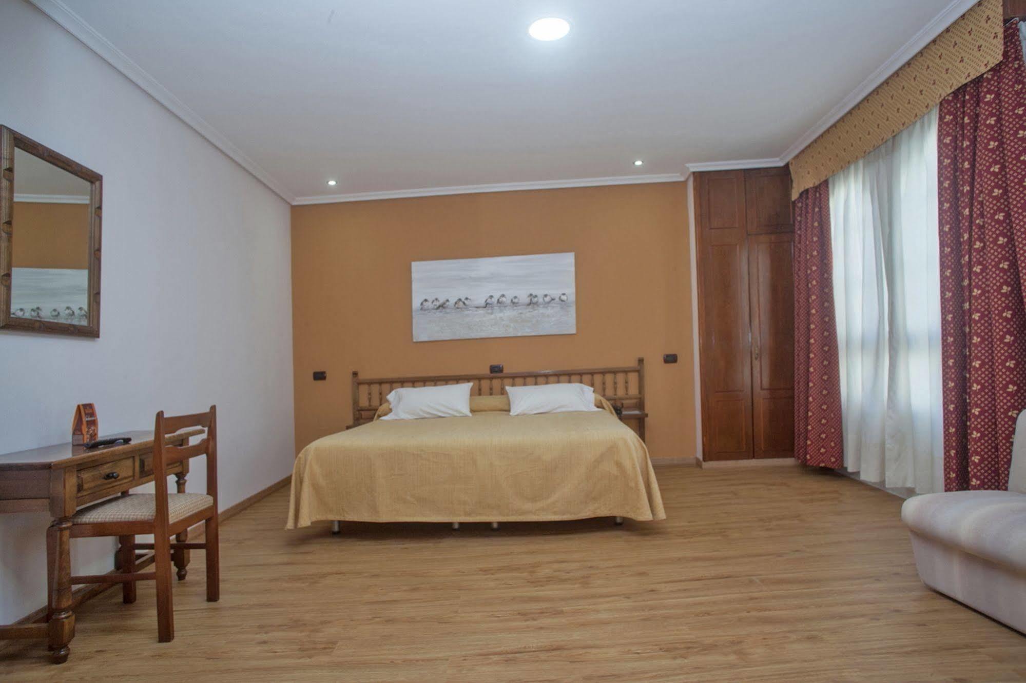 Hospedium Hotel La Marina Costa Da Morte 쎄 외부 사진