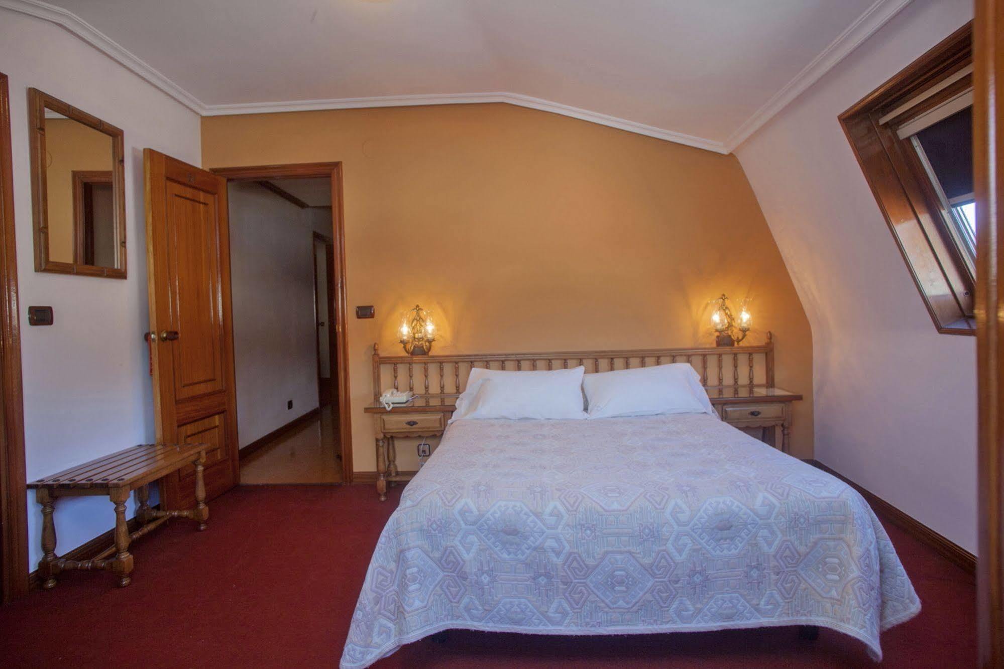 Hospedium Hotel La Marina Costa Da Morte 쎄 외부 사진