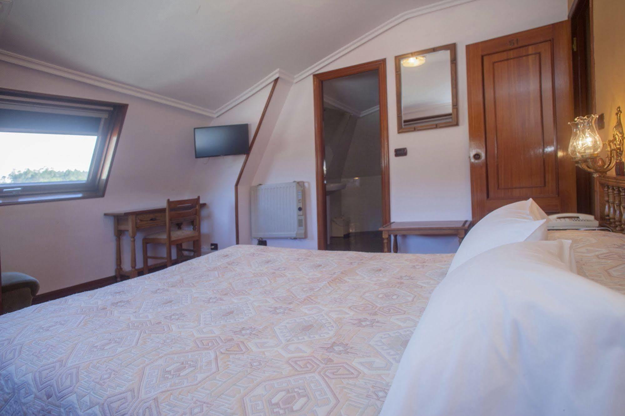 Hospedium Hotel La Marina Costa Da Morte 쎄 외부 사진